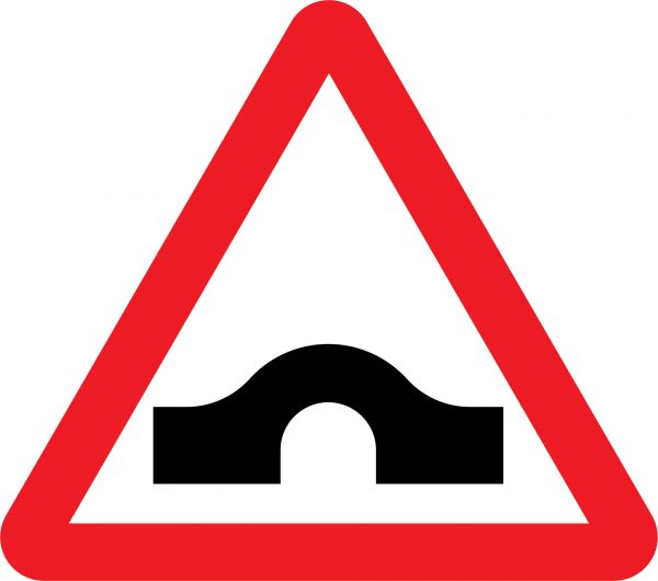 Hump bridge road sign